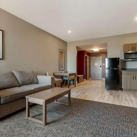 Best Western Plus Dauphin Exterior photo