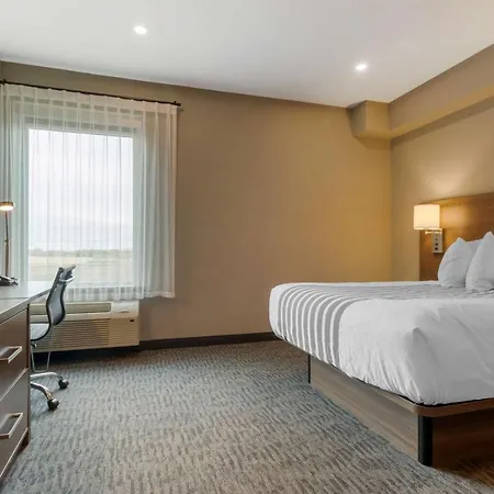 Best Western Plus Dauphin Exterior photo